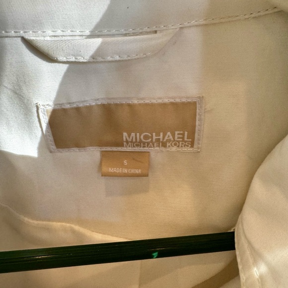 Light weight Michael Kors coat - Picture 5 of 7